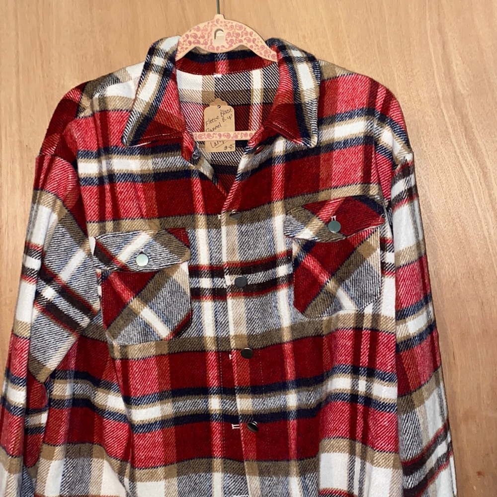 Red plaid shacket - Picture 2 of 5